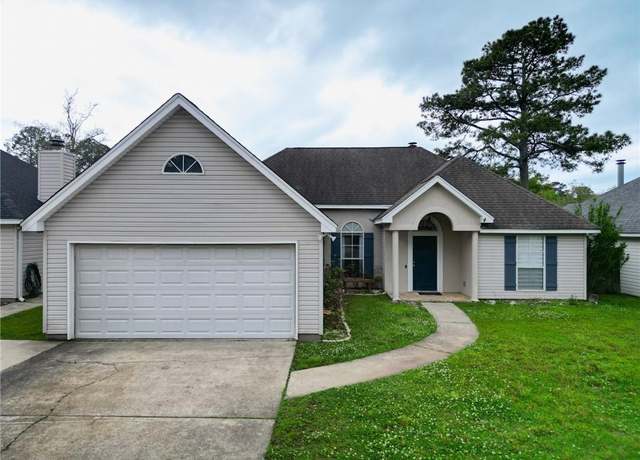 Property at 70281 7th St, Covington, LA 70433, 3 beds, 2 baths