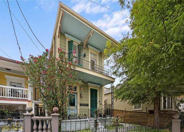 Property at 1238 Annunciation St, New Orleans, LA 70130, 2 beds, 2 baths