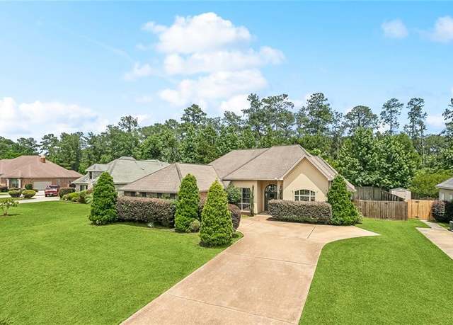 Property at 322 Palermo Dr, Slidell, LA 70458, 4 beds, 2 baths