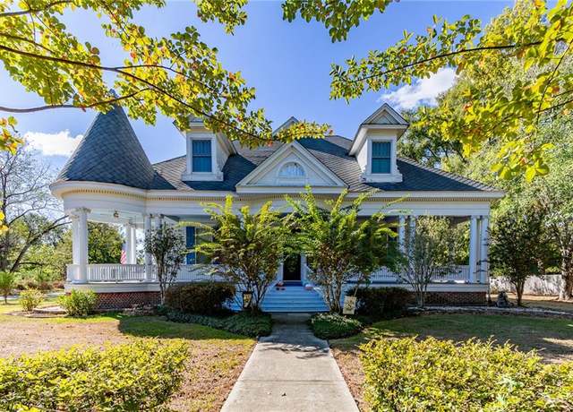 Property at 502 E Ave, Kentwood, LA 70444, 5 beds, 4 baths
