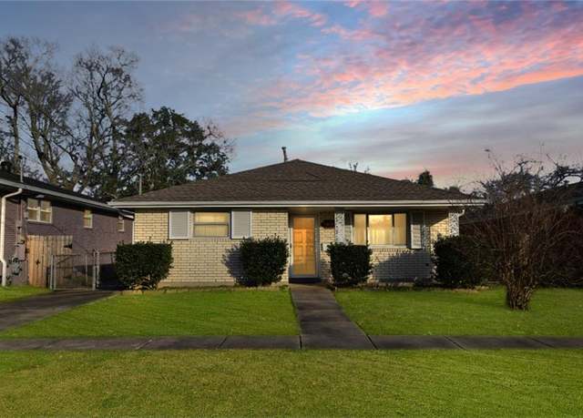 Property at 1413 Wisteria Dr, Metairie, LA 70005, 2 beds, 2 baths