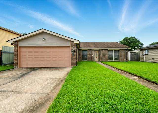 Property at 2721 S Birchfield Dr, Harvey, LA 70058, 3 beds, 2 baths