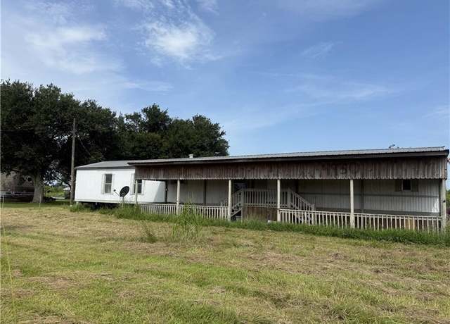 Property at 4950 Bayouside Dr, Chauvin, LA 70344, 3 beds, 2 baths