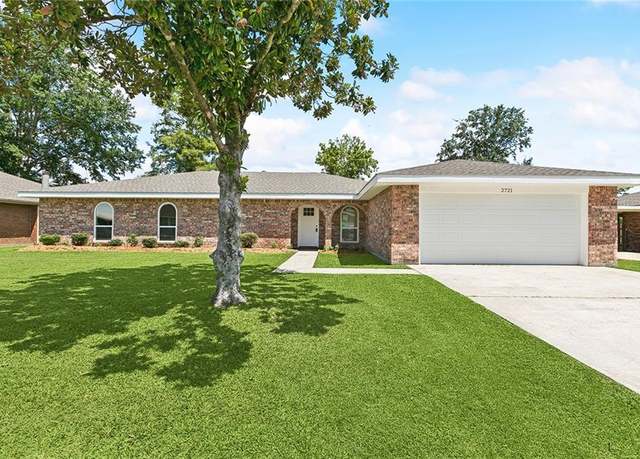 Property at 2721 Elm Lawn Dr, Marrero, LA 70072, 4 beds, 2 baths