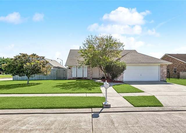 Property at 1601 Carthage Dr, Marrero, LA 70072, 3 beds, 2 baths