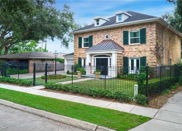 Property at 15 Park Island Dr, New Orleans, LA 70122, 5 beds, 5 baths