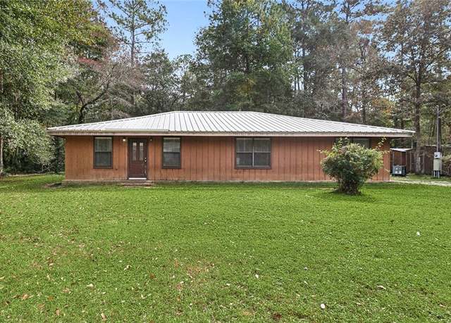 Property at 73380 Allen Rd, Abita Springs, LA 70420, 4 beds, 2 baths
