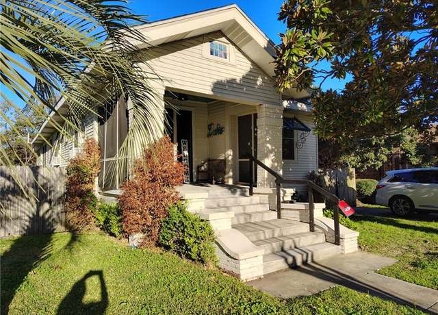 Property at 1615 Bodenger Blvd, New Orleans, LA 70114, 3 beds, 1.5 baths