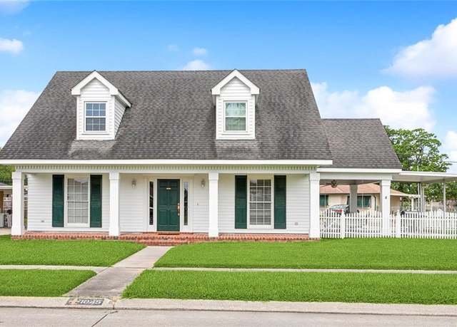 Property at 1045 Maplewood Dr, Harvey, LA 70058, 3 beds, 2 baths