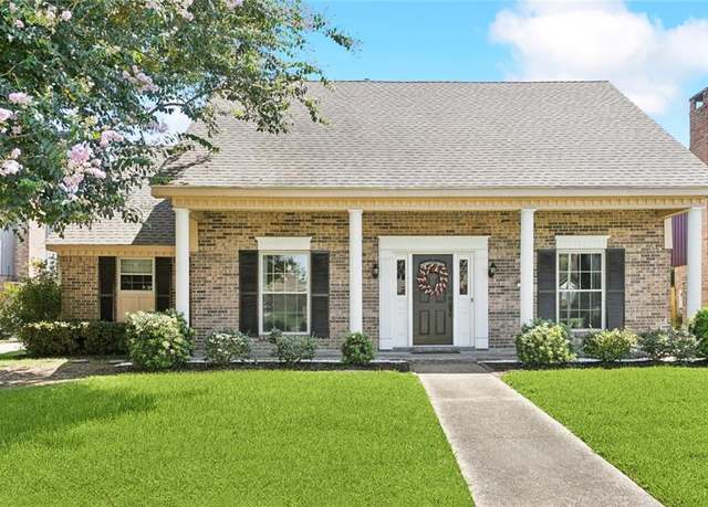 Property at 13 Yosemite Dr, New Orleans, LA 70131, 3 beds, 2.5 baths
