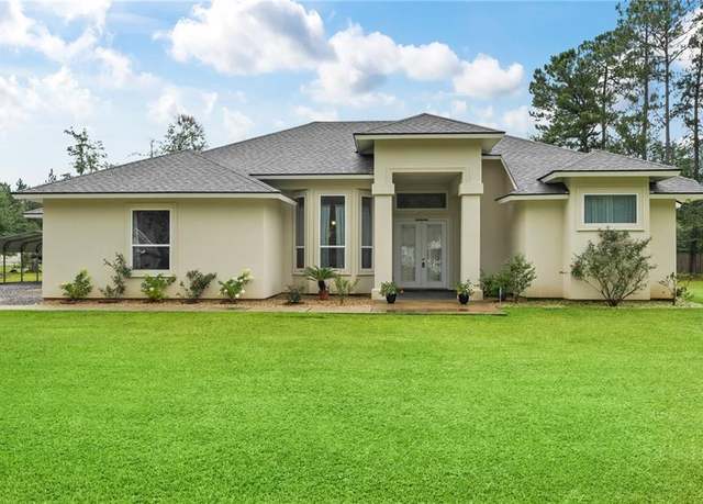 Property at 22484 Treadaway St, Mandeville, LA 70471, 4 beds, 3.5 baths