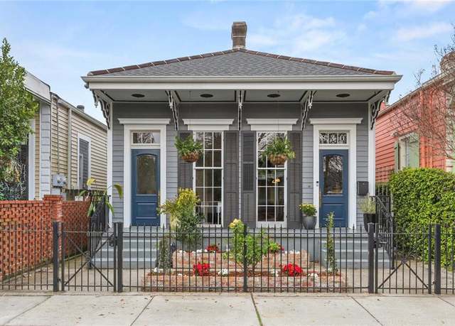 Property at 830 Fourth St, New Orleans, LA 70130, 3 beds, 2 baths