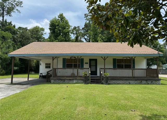 Property at 805 W Howze Beach Rd, Slidell, LA 70458, 2 beds, 1 bath
