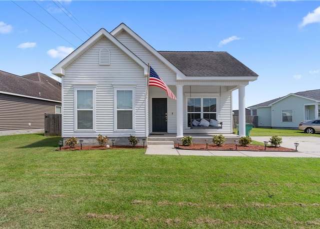 Property at 2664 Cedar Creek St, Marrero, LA 70072, 3 beds, 2 baths