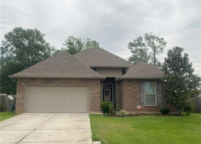 Property at 11018 Regency Ave, Hammond, LA 70403, 3 beds, 2 baths