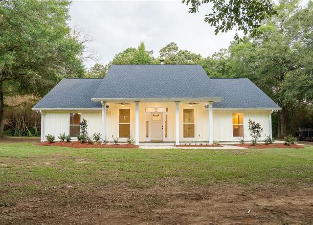 Property at 76333 Hwy 1083, Covington, LA 70435, 3 beds, 2.5 baths