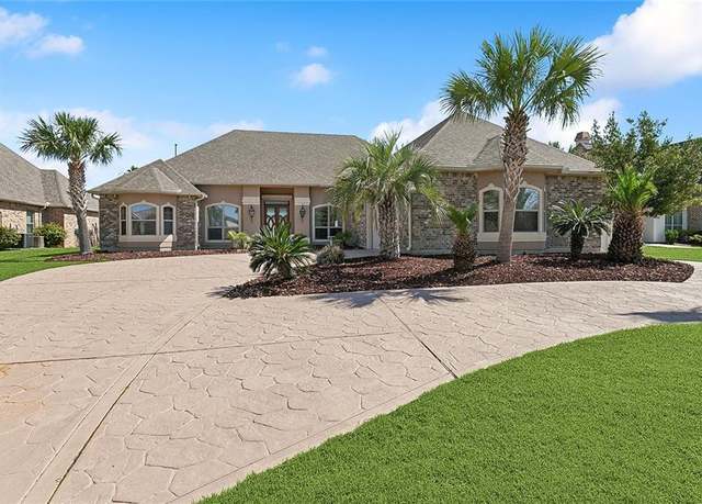 Property at 2253 Sunset Blvd, Slidell, LA 70461, 5 beds, 4.5 baths