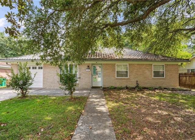 Property at 611 Dale Dr, Slidell, LA 70458, 4 beds, 2 baths