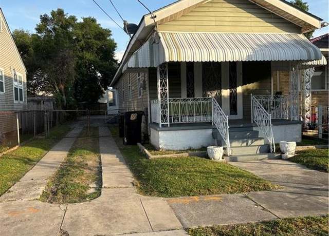 Property at 2428 Hamilton St, New Orleans, LA 70118, 3 beds, 2 baths