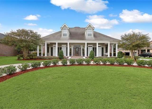 Property at 115 Primrose Dr, Belle Chasse, LA 70037, 5 beds, 4.5 baths
