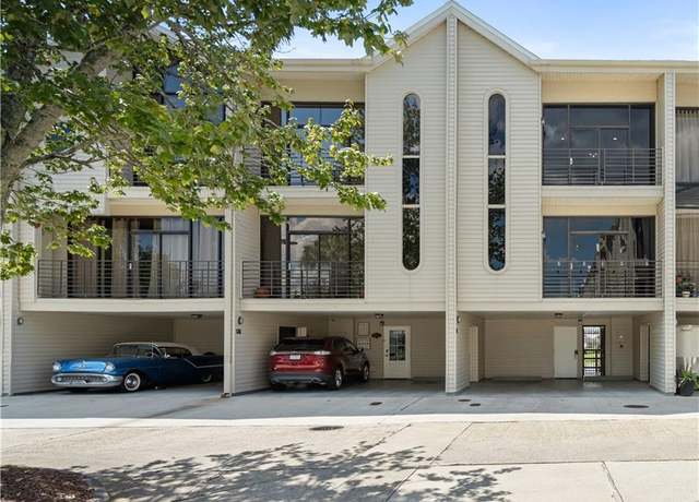Property at 127 E Highway 22 Unit W8, Madisonville, LA 70447, 2 beds, 2.5 baths