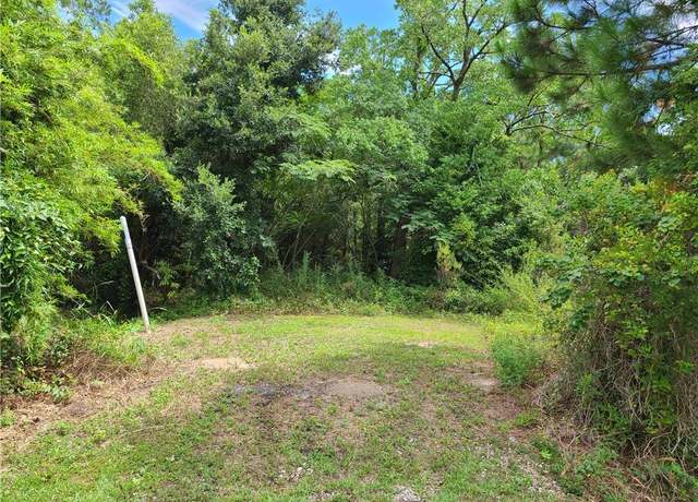 Property at 225 Bayview St, Pass Christian, MS 39571