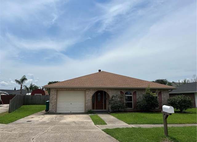 Property at 11 S Catahoula Ct, Kenner, LA 70065, 3 beds, 2 baths