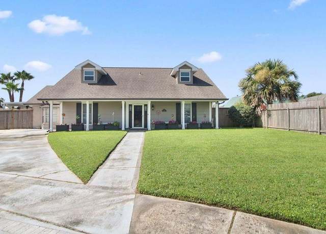 Property at 2 Keplar Ct, Kenner, LA 70065, 4 beds, 2.5 baths