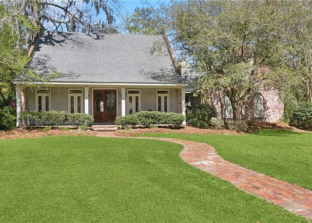 Property at 52 Magnolia Ridge Dr, Madisonville, LA 70447, 5 beds, 4.5 baths