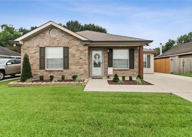 Property at 4608 Bayou Des Familles Dr, Marrero, LA 70072, 3 beds, 2 baths