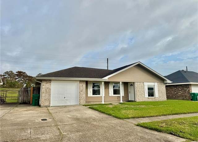 Property at 5333 Tusa Dr, Marrero, LA 70072, 4 beds, 2 baths