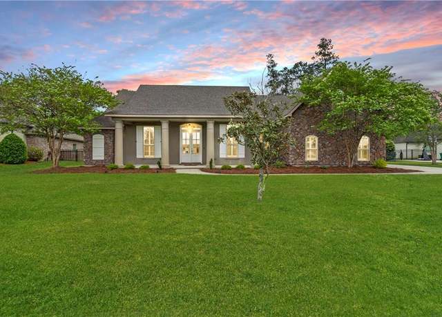 Property at 216 Merion Cir, Madisonville, LA 70447, 5 beds, 3 baths