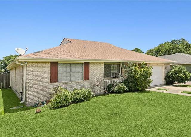 Property at 7911 Pebble Dr, New Orleans, LA 70128, 3 beds, 2 baths