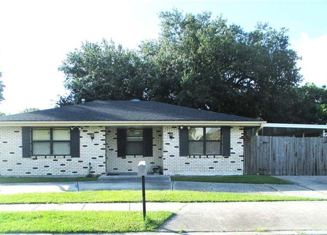 Property at 2108 Colonial Blvd, Violet, LA 70092, 4 beds, 2.5 baths