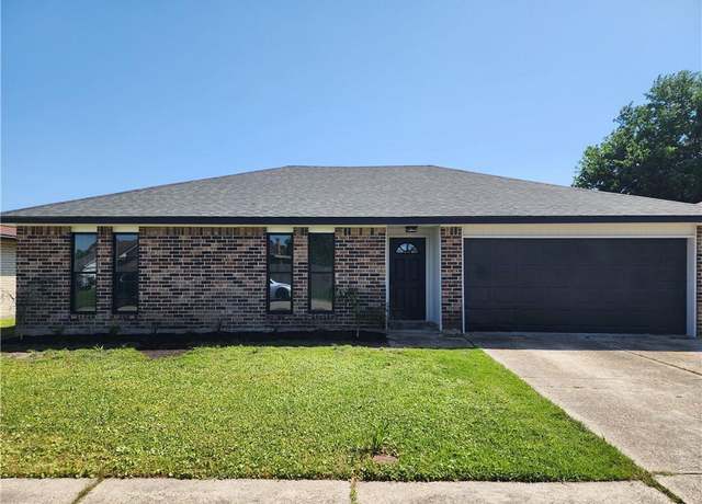Property at 2405 Tattersall Dr, Harvey, LA 70058, 3 beds, 2 baths