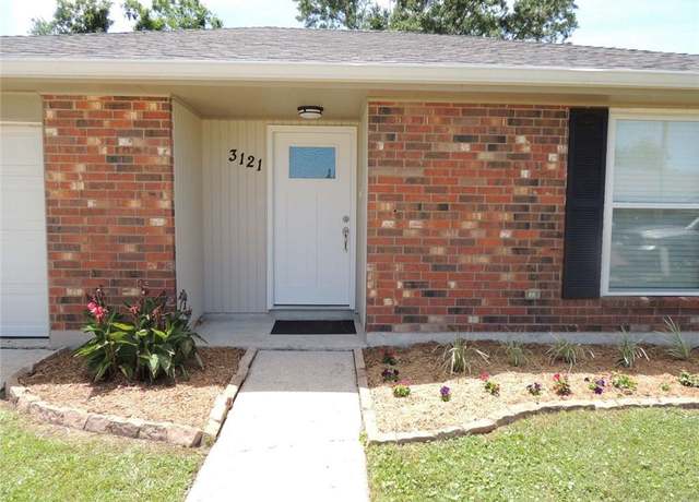 Property at 3121 Kentucky Ave, Kenner, LA 70065, 3 beds, 2 baths