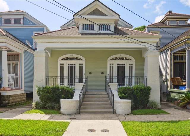 Property at 208 10 S Scott St, New Orleans, LA 70119, 4 beds, 3.5 baths