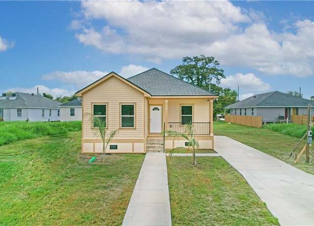 Property at 2110 Mardi Gras Blvd, New Orleans, LA 70114, 3 beds, 2 baths