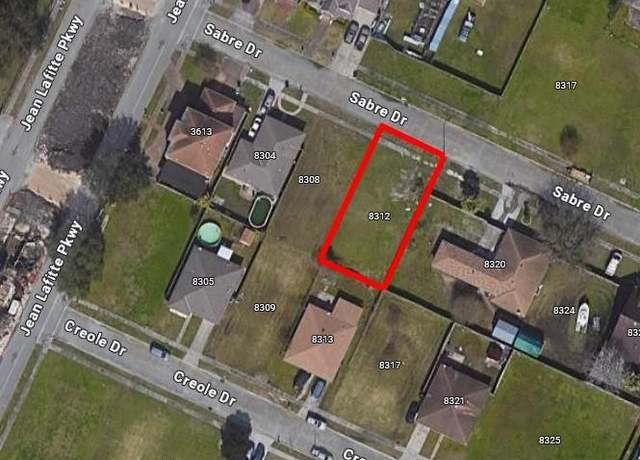 Property at 8312 Sabre Dr, Chalmette, LA 70043