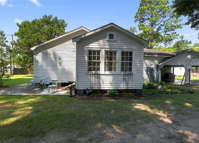 Property at 109 5th St, Duson, LA 70529, 3 beds, 1 bath