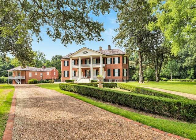 Property at 201 Lower Woodville Rd, Natchez, MS 39120, 8 beds, 7.5 baths
