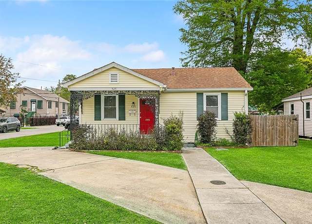 Property at 525 Transcontinental Dr, Metairie, LA 70001, 3 beds, 2 baths