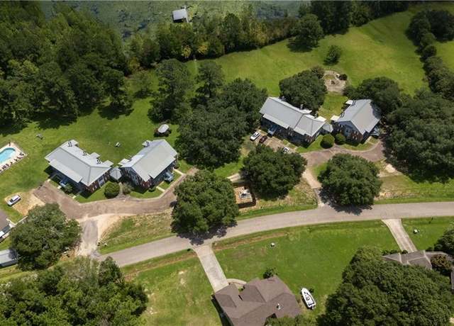 Property at 27207 Snead Dr, Abita Springs, LA 70420, 30 beds, 18 baths