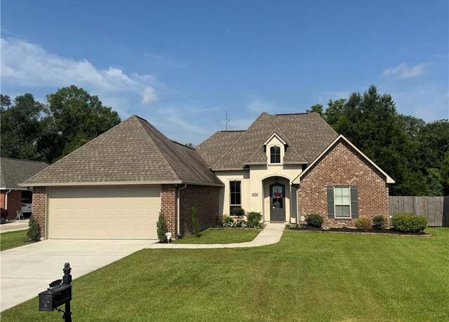 Property at 29951 Marsh Dr, Livingston, LA 70754, 3 beds, 2 baths