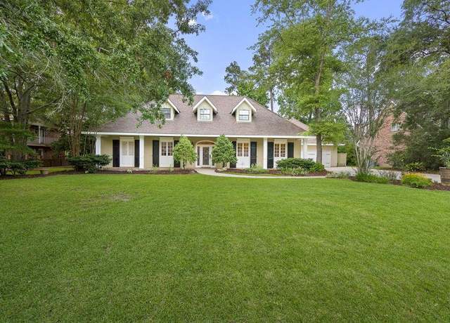Property at 553 Beau Chene Dr, Mandeville, LA 70471, 4 beds, 4.5 baths