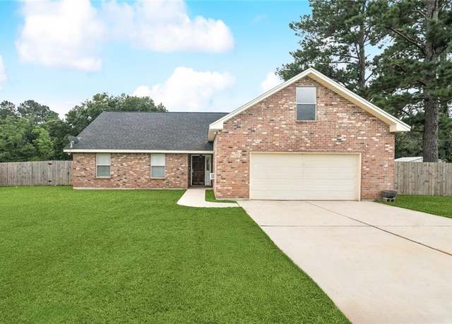 Property at 15236 Arleen Normand Dr, Covington, LA 70435, 4 beds, 2 baths