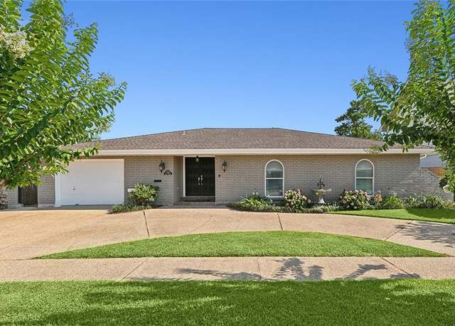 Property at 4412 Ithaca St, Metairie, LA 70006, 3 beds, 2.5 baths