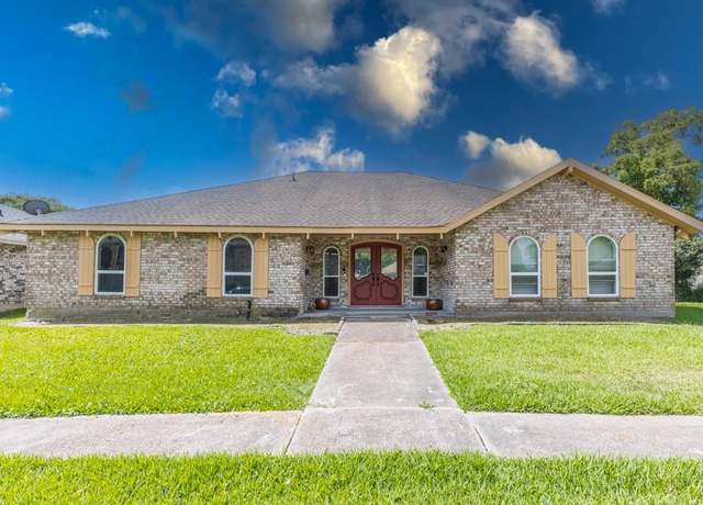 Property at 3701 Red Cypress Dr, New Orleans, LA 70131, 4 beds, 2.5 baths
