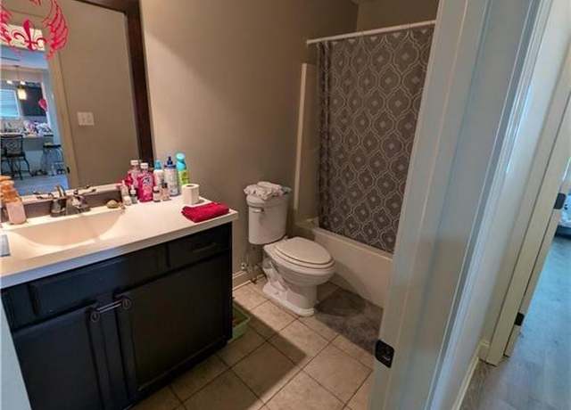 Property at 3525 Charles Dr, Chalmette, LA 70043, 3 beds, 2 baths
