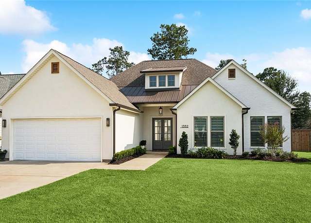 Property at 1352 Abita River Dr, Covington, LA 70433, 4 beds, 2 baths